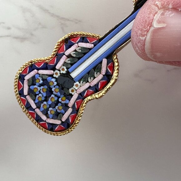 Vintage Micro Mosaic Guitar Brooch Italy Floral Design - Picture 2 of 5